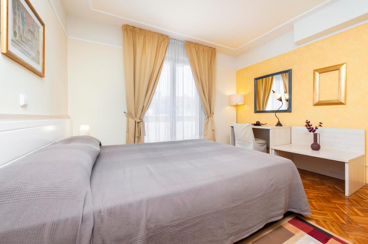 Apartments Villa Rossella 1 Rovinj Bagian luar foto