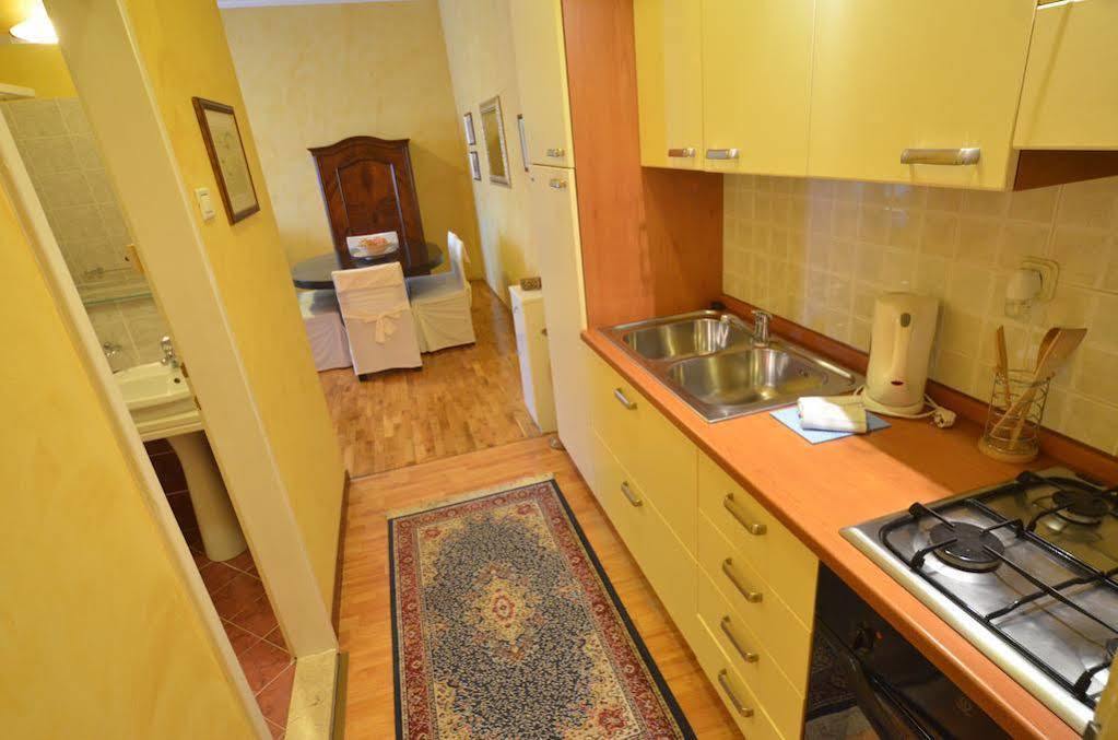 Apartments Villa Rossella 1 Rovinj Bagian luar foto