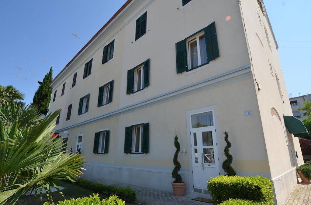 Apartments Villa Rossella 1 Rovinj Bagian luar foto